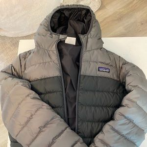 Boys XXL Patagonia Jacket, great condition.